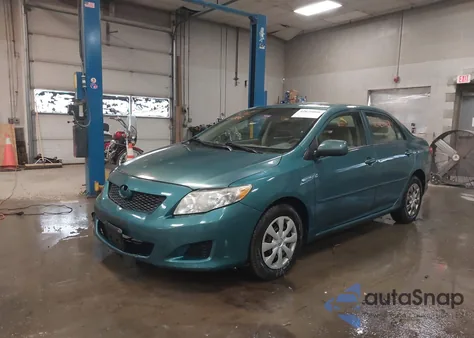 2009 Toyota Corolla Le z USA, uszkodzony, nr VIN JTDBL40EX9J030794